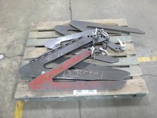 Qty of Lifting Hooks