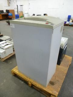 Roto S600 Paper Shredder, 120V, SN S600.001.260C