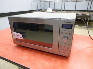 Panasonic Microwave, Model NN-SD797S, SN 6F63050133