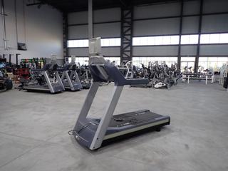 Precor TRM 800 Series 16.0Amp 1980W 120V Treadmill w/ 15in LCD Monitor And Power Cord. SN AMWZA24130016 