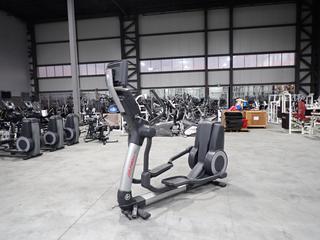 Life Fitness 95X Elliptical Cross-Trainer w/ HDTV 17in Monitor And AC Adapter. SN XTM105950