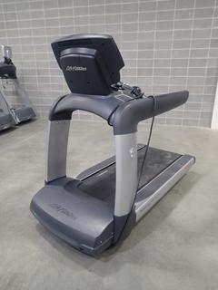 Life Fitness 95T 18Amp 120V Treadmill w/ Display Monitor. SN TET114310 *Note: This Item Is Located At 7103 68AVE NW- Location 2*