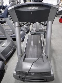 Life Fitness 95Ti Treadmill. SN ATT-109720 