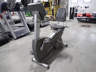 Life Fitness 95 Recumbent Bike. SN CCW100101 *Note: Working Condition Unknown*