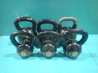 (1) 8kg, (2) 12kg, (1) 16kg, (1) 24kg And (1) 32kg Kettlebells