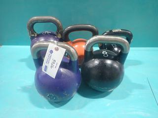 (1) 8kg, (1) 12kg, (1) 16kg, (1) 20kg And (1) 28kg Kettlebells