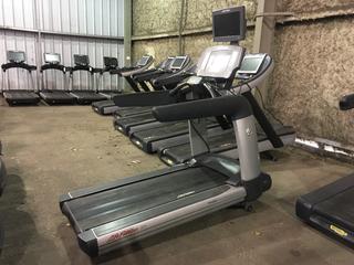 Life Fitness 95T Treadmill. S/N TWT103596