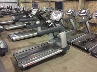 Life Fitness 95T Treadmill. S/N TWT103909