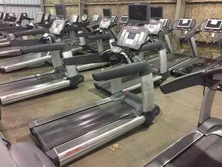 Life Fitness 95T Treadmill. S/N TWT103913