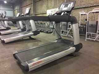 Life Fitness 95T Treadmill. S/N TET123995