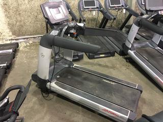 Life Fitness 95T Treadmill. S/N TET123992