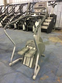 Life Fitness 95si Isotrack Climbing System, S/N ACF 101590.