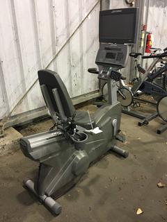 Life Fitness CLSR Integrity Series Recumbent Bike c/w Programmed Workouts. S/N CLR101911.