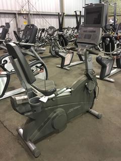 Life Fitness 95RWEZ Arctic Silver Recumbent Bike. S/N CCZ100127.