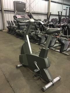 Life Fitness 95ci Life Cycle Inspire Upright Bike w/ KOPS Leg Position & LED Console. S/N Cannot Verify.