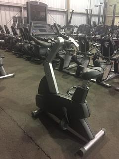 Life Fitness 95ci Life Cycle Inspire Upright Bike w/ KOPS Leg Position & LED Console. S/N Cannot Verify.