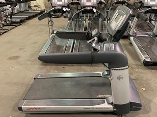 Life Fitness 95T Treadmill. S/N TET124019