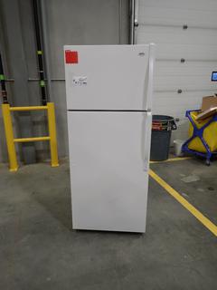 Inglis Model 18TXCWFXQ01 115V Fridge/Freezer. SN VS03940847 *Note: This Item Is Located At 7103 68AVE NW- Location 2*