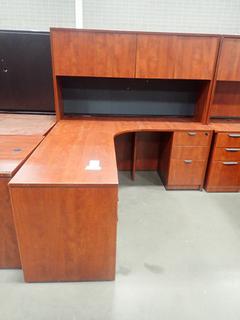 66in X 70in X 29in X 24in (W) X 29in (H) L-Shaped Office Desk C/w Hutch. *Note: This Item Is Located At 7103 68AVE NW- Location 2*