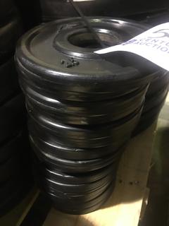 (15) 2.5lb Weight Plates.