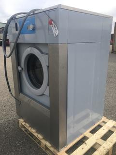 Electrolux W5240H Commercial Washing Machine, 240L Drum w/ Programmable Microprocessor Compass Pro.