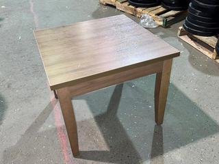 Coffee/End Table, 23.5"x 23.5"x 20".