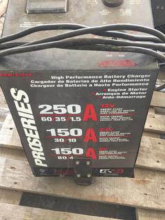 Pro Series Battery Charger / Engine Starter.