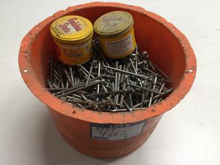 Quantity of Duplex Nails, 4".