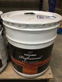 5 Gallon Pail Of Cloverdale Paint, Kingswood Glacier White Updated.
