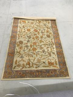 Carpet Art Deco, 5'3" x 7"7", Kashmir Collection, Hatayi Color.