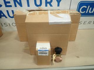 (36) Unused Johnson Controls 1/2 In. Normally Open Terminal Unit Valves with V-4000 Actuator, Part VTM-TN007-412 (S-4-3)