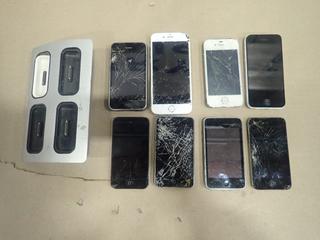 Qty of iPhones and iPads, *Note: Repairs Required*,  c/w Griffing Powerdeck