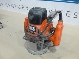 Black & Decker R200 Plunge Router, 1 3/4 HP, 120V, 9.0A, 60 Hz, 25,000 RPM (E-2)