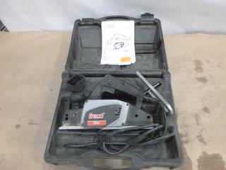 Freud 3 1/4 In. Planer, Model FE82, Input 5A, RPM 13000, Cutting Depth 3 3/32 In. C/w Manual and Case (F-1)