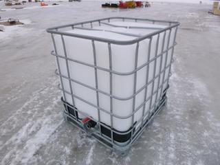 Schutz 1000L IBC Tank Container, *Note: No Lid/Cover, Non TDG Chemical and
Steamed Out 6+ Hrs as per Consignor*