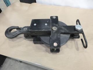 Snatch Block,  Hook Has a 5T WLL (L-1-1)