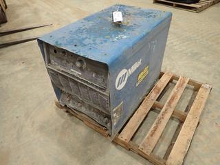 Miller Dimension 452 Welder, Stock No. 903255-01-6, SN LE113564 *Note: Damage to Panels*