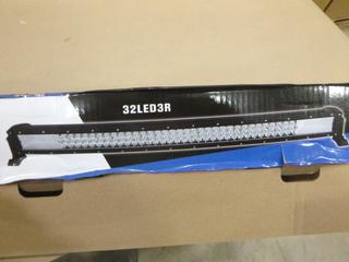 Unused Solid Fire 32 In. Curved Light Bar, 405W, DC 10V-30V Operating Voltage Range, 32LED3R (F-2)