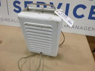 Dayton 1500W Floor Heater (C-1)