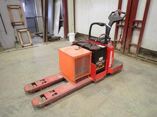 Raymond 8400 Powered Pallet Jack c/w 48 In. Forks, 6,000 Lbs Capacity w/ Ferro Five 24V Battery Charger, Single Phase, SN 840-12-93291