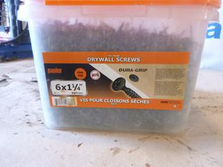 Pail of 1 1/4 In. Fine Thread Dry Wall Screws (B2)