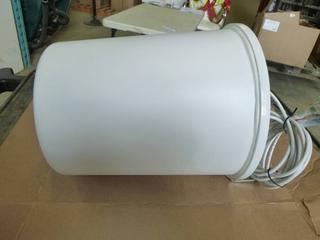 (2) HP Omni Directional Antennas, 2.4 GHZ + 5 GHZ 3-Port MIMO (O-1-3)