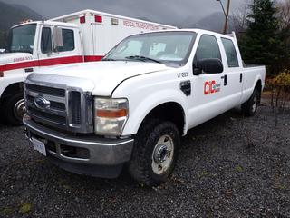 2008 Ford F250 Super Duty SLT Crew Cab Pickup Truck C/w Gas Engine, A/T, 4x4, Aluminum Headache Rack, Storage Box And Hitch Receiver. VIN 1FTSW21568EB41229 *Note: Drivers Seat Damaged*