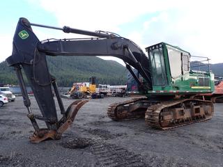 2013 John Deere 3754D Road Builder Excavator C/w 27.5in Single Grouser Pads, AC Cab, Light Package, DHSP Low Profile Forestry Cab, Quick Attach Accurate Thumb, Ice Breakers And U/C 20%. Showing 9529hrs. SN 1FF3754DCD0370088 *Note: Sprockets, Rollers Abd Pins Worn, Dead Battery*