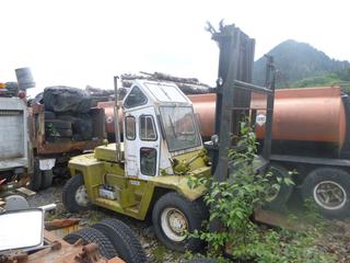 C500Y300 Clarke Forklift C/w Diesel, 2-stage Mast, Fork Positioners, Cushion Tires, 30,000 Lb. Capacity. SN Y207006017A