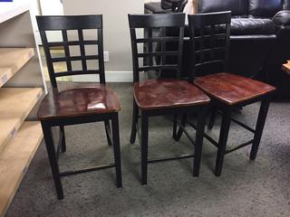 Set of (3) Dining Room Chairs.