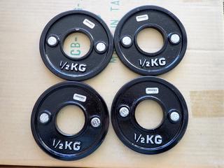 (1) Box of Ivanko Calibrated 0.5kg Machined Plates (4 Per Box), New.
