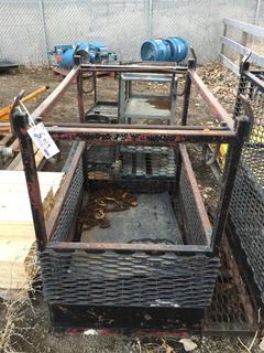 Manbasket 32" x 48" x 48".