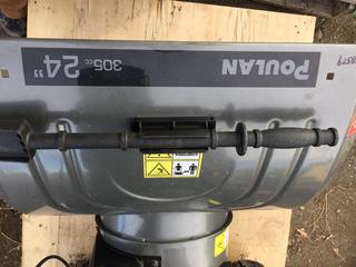 Poulan 305cc 24" Snowblower Powered by Briggs & Stratton. *Requires Repair*.