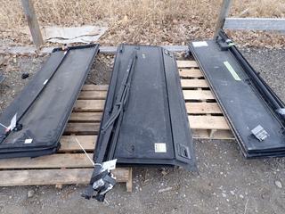 Tonneau Cover for 2015 Ford F150 5.5' Box.